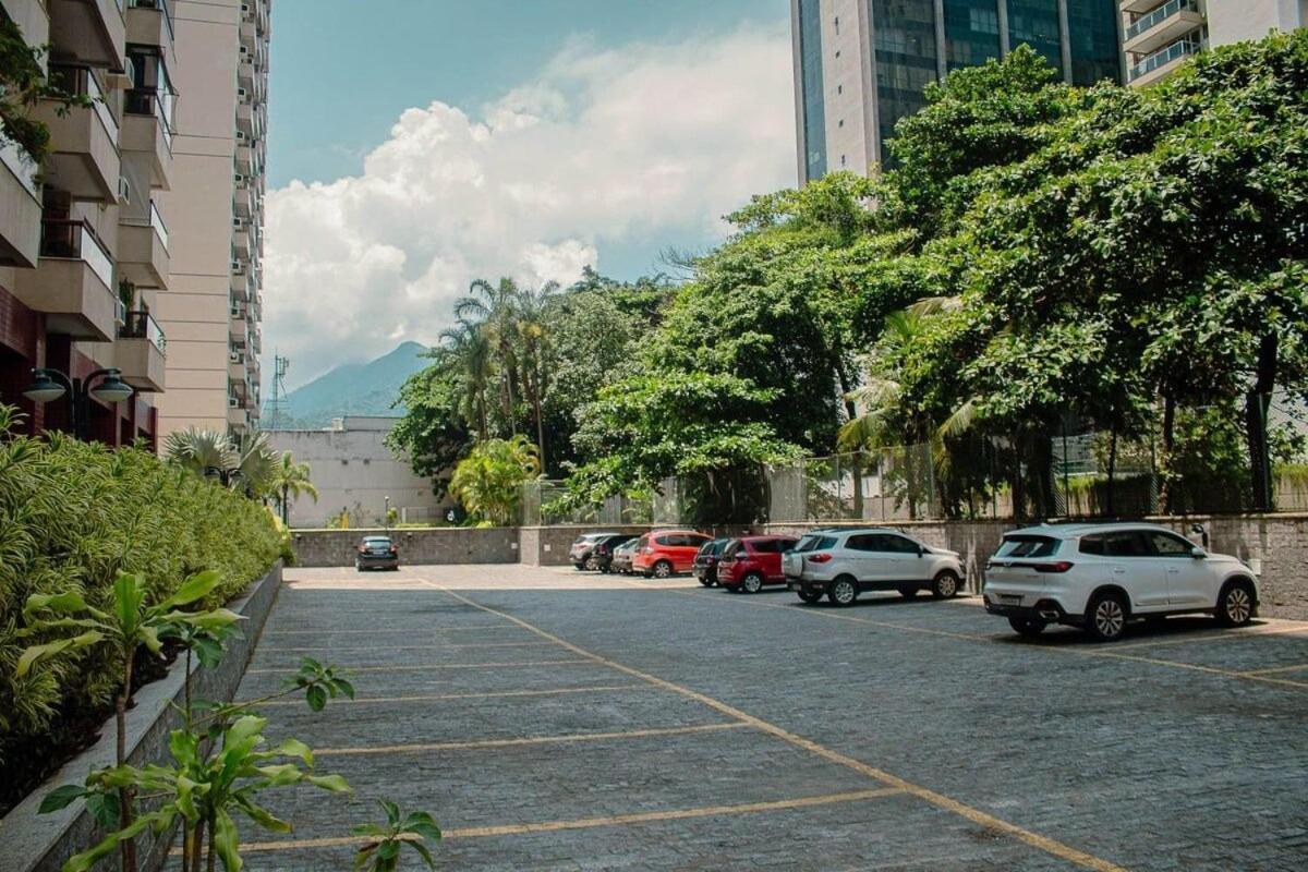 Apto Completo Na Barra Da Tijuca